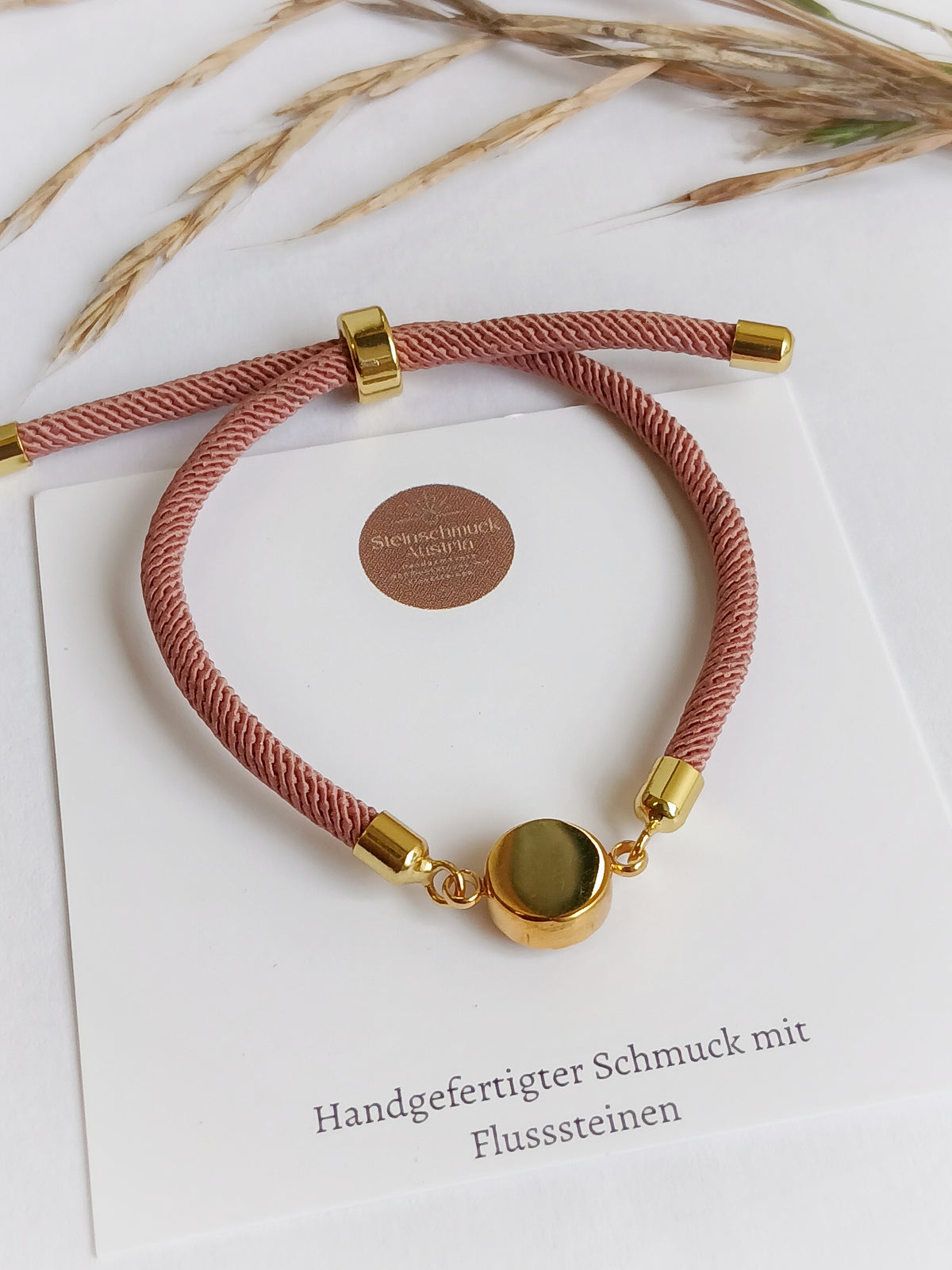 Kordel Armband Altrosa mit Quarz Anhänger
