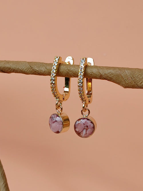 Goldene Damen Creolen mit rosa Stein Anhänger 