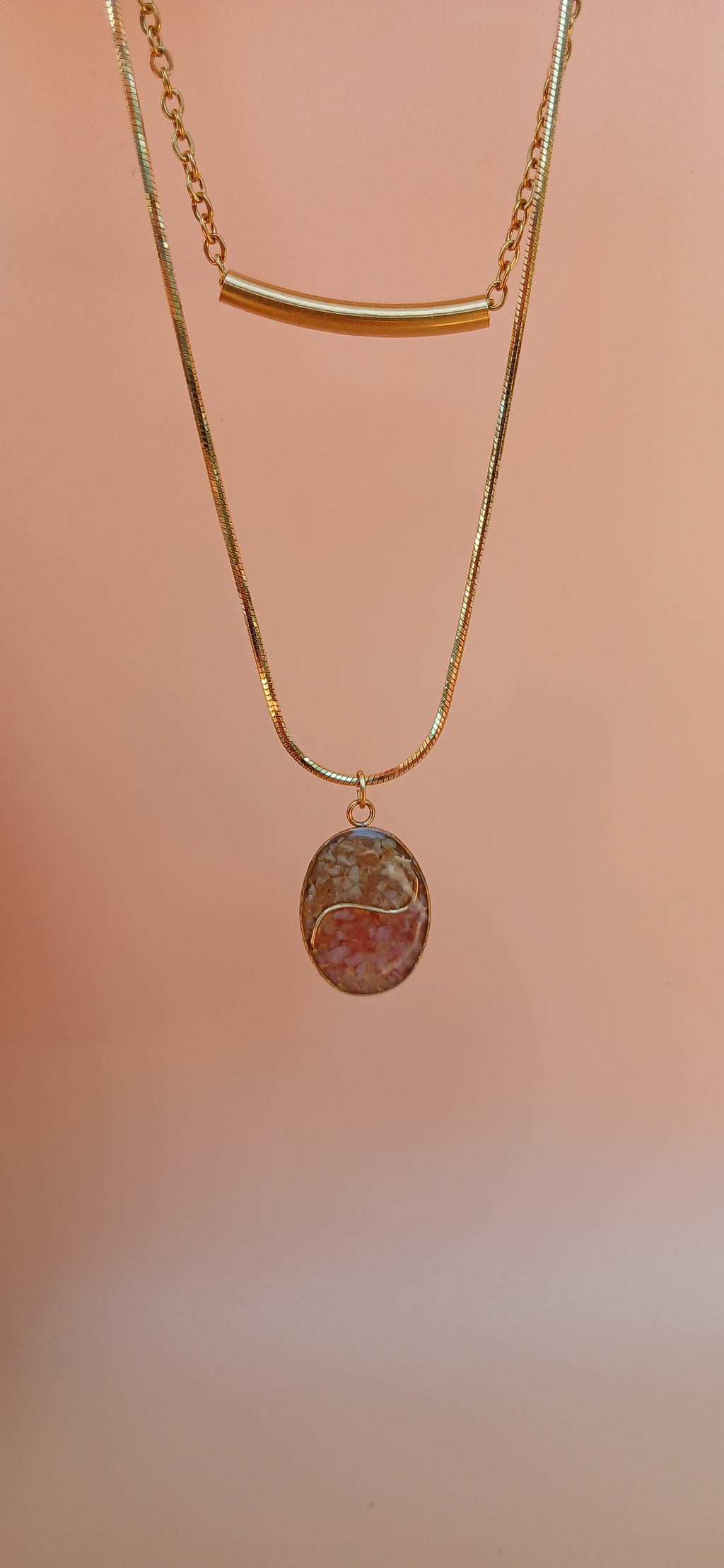 Goldene Damen Halskette mit Anhänger 
