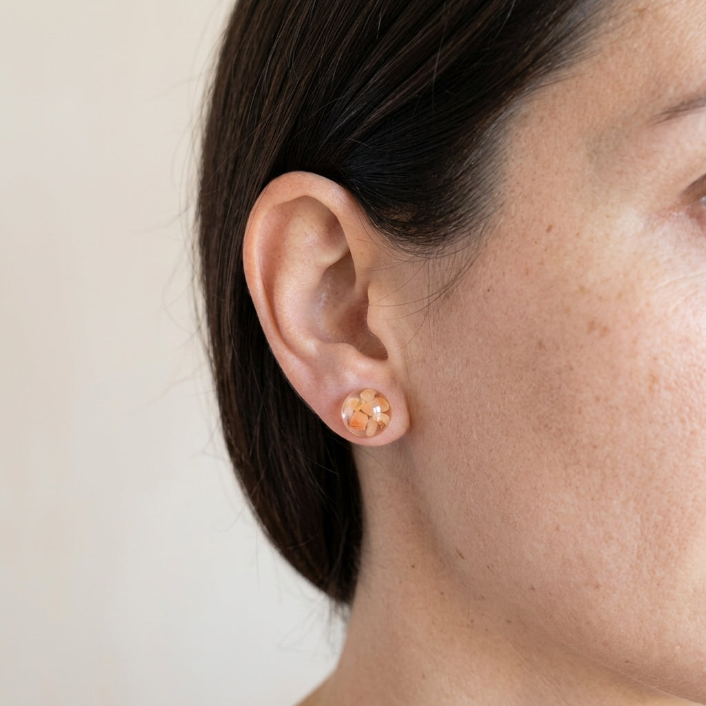 Runde Frauen Ohrstecker mit rosa Natursteinen