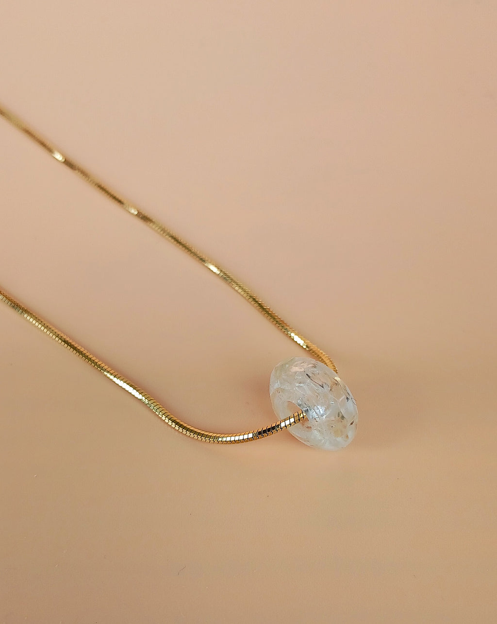 Edelstahl Kette mit weißer Naturstein Perle