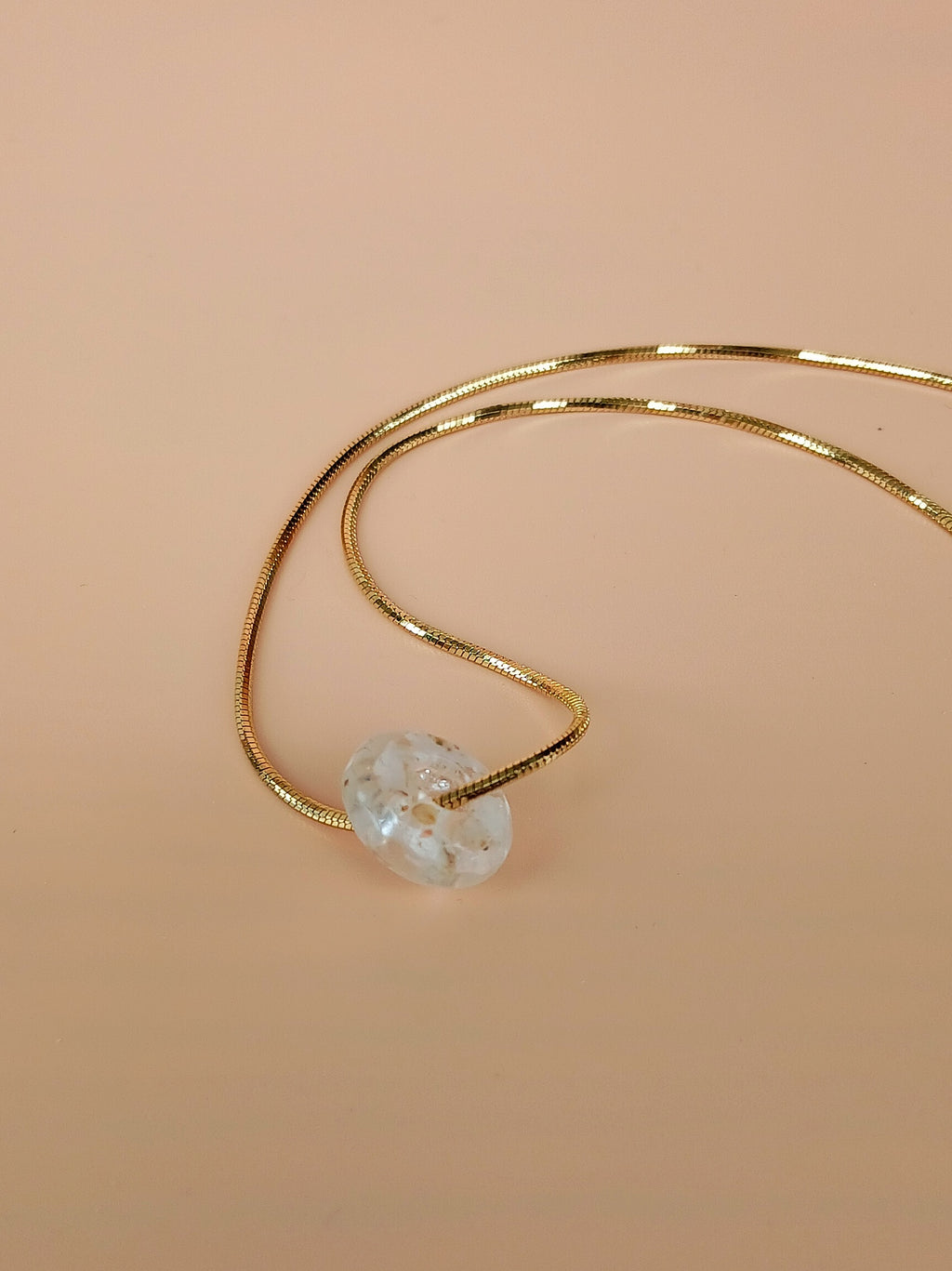 Edelstahl Kette mit weißer Naturstein Perle